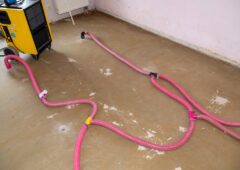 Wasserschaden wird trockengelegt